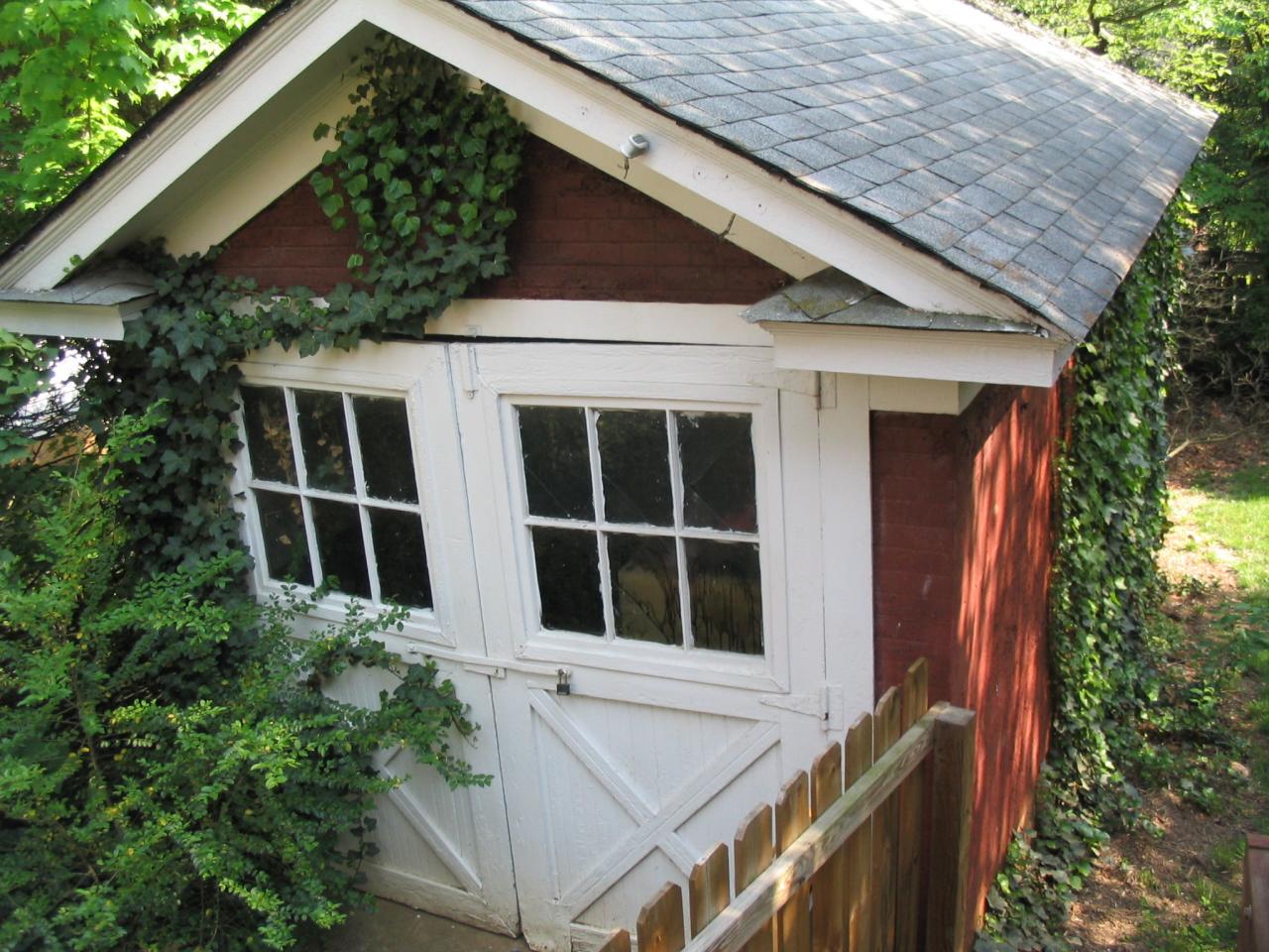 1524 Terrace Road Southwest Roanoke, VA 24015 - Photo 4 of 21 1 Car Detached Garage
