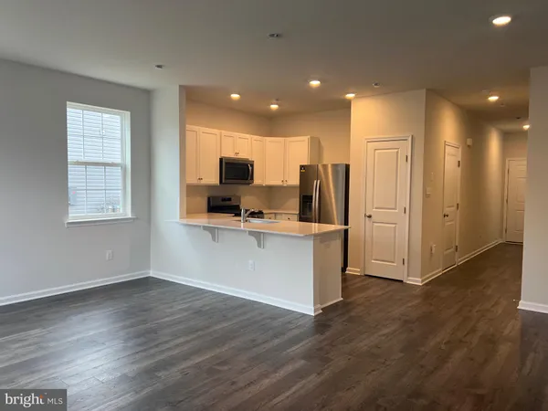 $2,750 | 125 Mazzeo Drive, Glassboro, NJ 08028