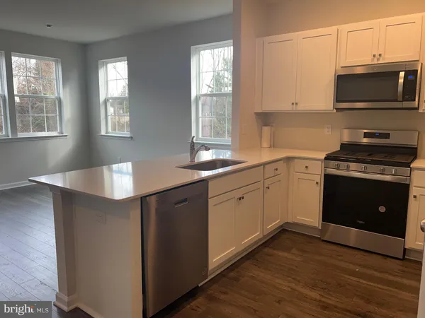 $2,750 | 125 Mazzeo Drive, Glassboro, NJ 08028