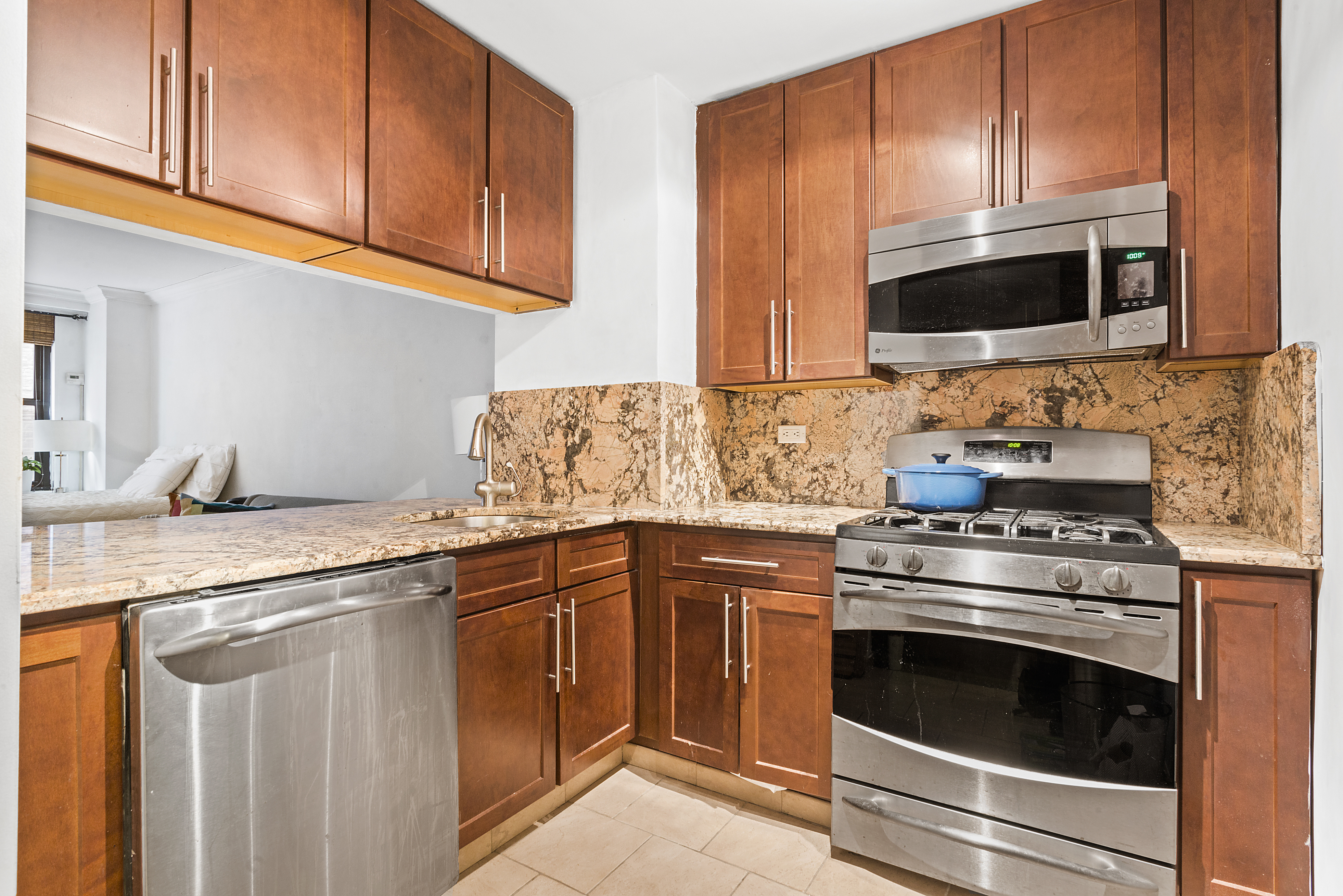 7 East 14th Street, Unit 324 Manhattan, NY 10003 - Photo 3 of 5