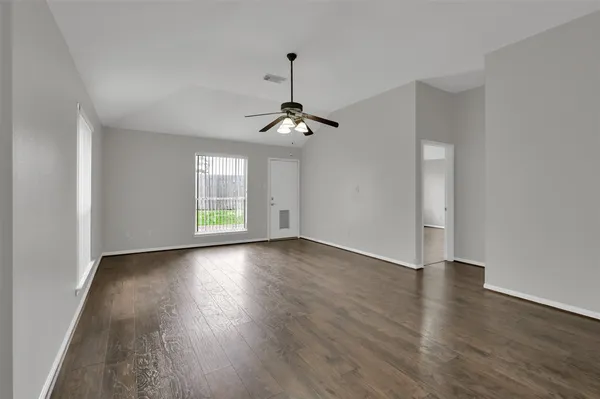 $1,950 | 12411 Westwold Drive, Tomball, TX 77377