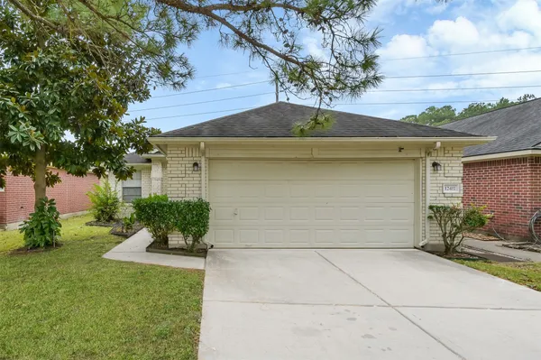 $1,950 | 12411 Westwold Drive, Tomball, TX 77377