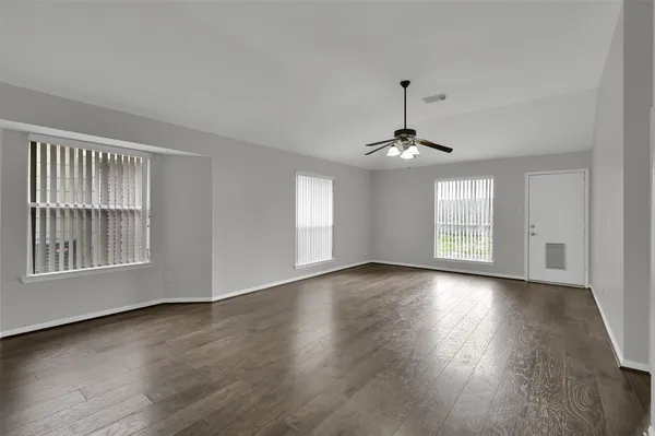 $1,950 | 12411 Westwold Drive, Tomball, TX 77377