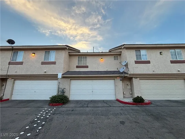 $1,495 | 1337 Silver Sierra Street, Las Vegas, NV 89128