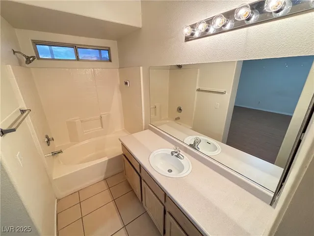 $1,495 | 1337 Silver Sierra Street, Las Vegas, NV 89128