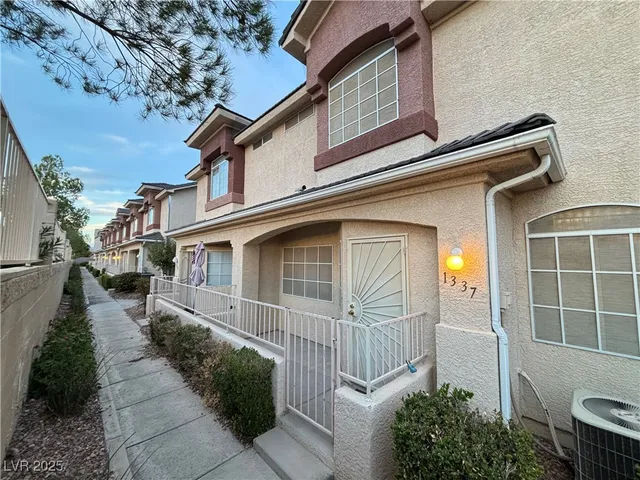 $1,495 | 1337 Silver Sierra Street, Las Vegas, NV 89128
