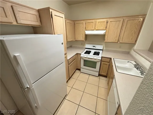 $1,495 | 1337 Silver Sierra Street, Las Vegas, NV 89128