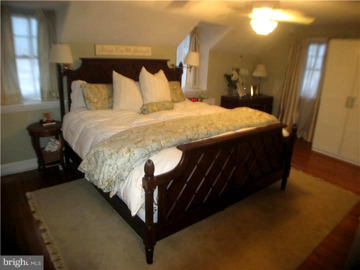 122 Berkley Road Devon, PA 19333 - Photo 11 of 16