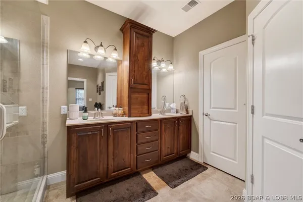$1,350,000 | 1167 Beacon Pointe Circle, Lake Ozark, MO 65049