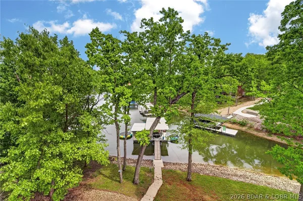$1,350,000 | 1167 Beacon Pointe Circle, Lake Ozark, MO 65049