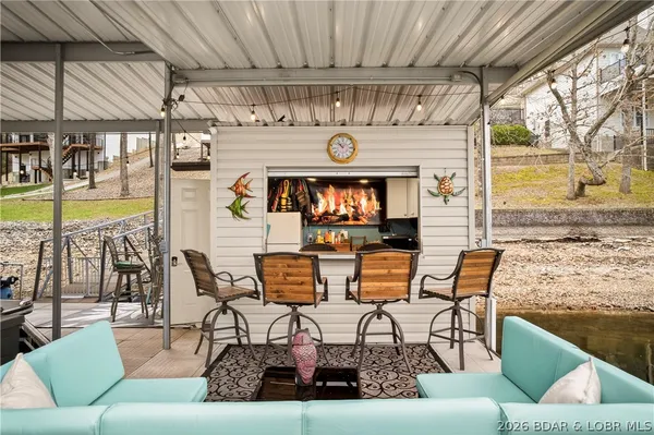 $1,350,000 | 1167 Beacon Pointe Circle, Lake Ozark, MO 65049
