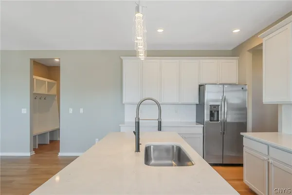 $675,000 | 5506 Rolling Meadows Way, Camillus, NY 13031