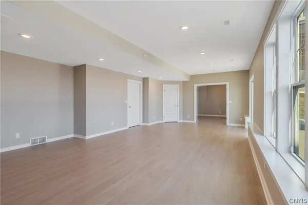 $675,000 | 5506 Rolling Meadows Way, Camillus, NY 13031