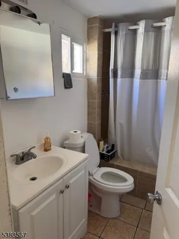 $2,600 | 27 Catherine Street, Unit 2, Elizabeth, NJ 07201