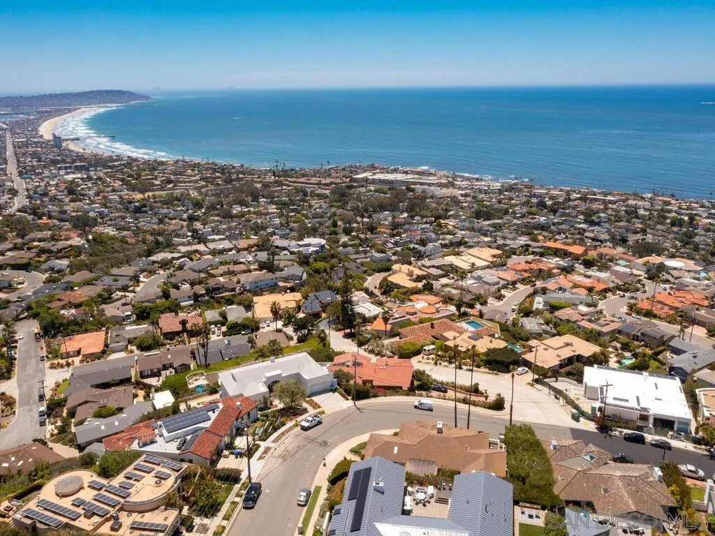 1010 La Jolla Rancho Road La Jolla, CA 92037 - Photo 31 of 35 an aerial view of a ocean