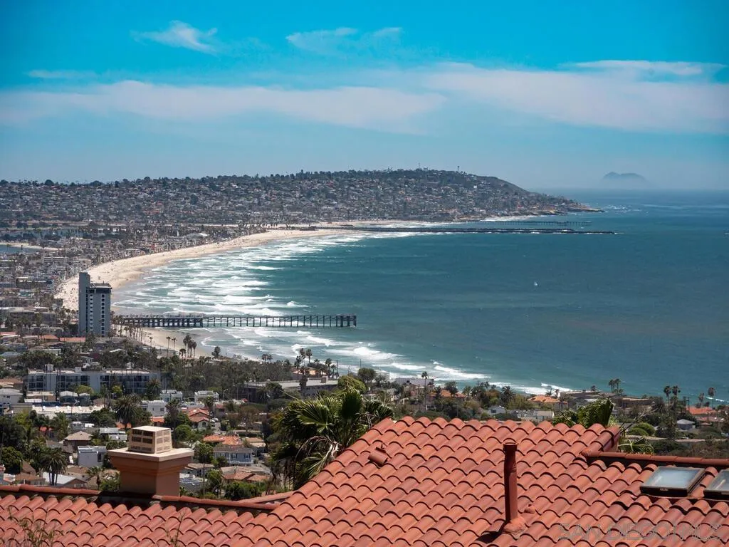 1010 La Jolla Rancho Road La Jolla, CA 92037 - Photo 35 of 35 a view of a city