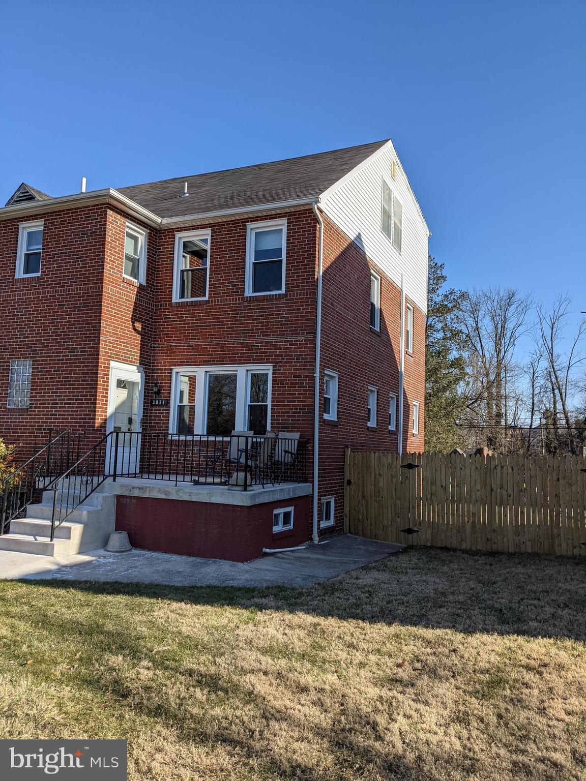 3821 Labyrinth Road Baltimore, MD 21215 - Photo 1 of 16