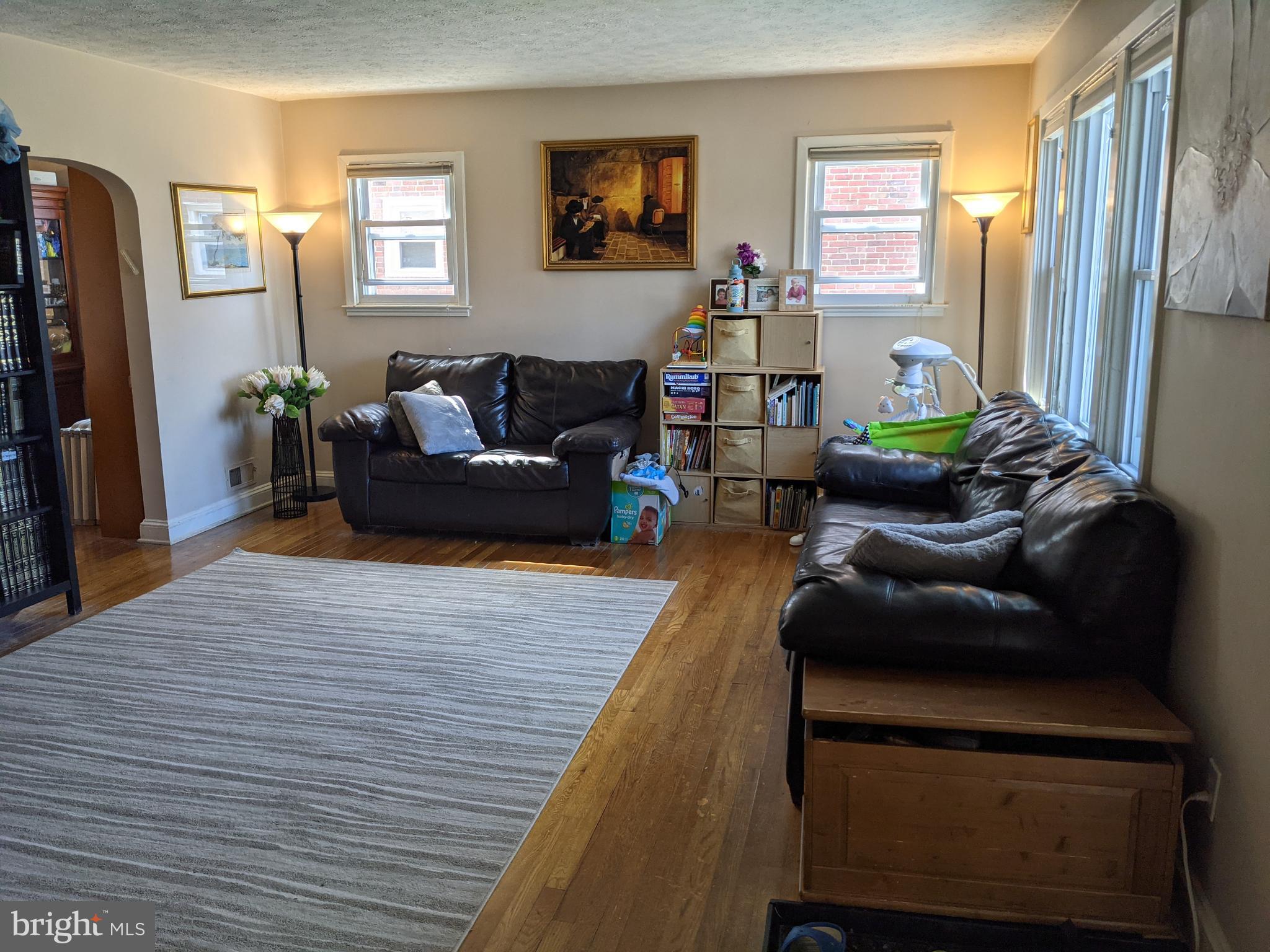 3821 Labyrinth Road Baltimore, MD 21215 - Photo 4 of 16