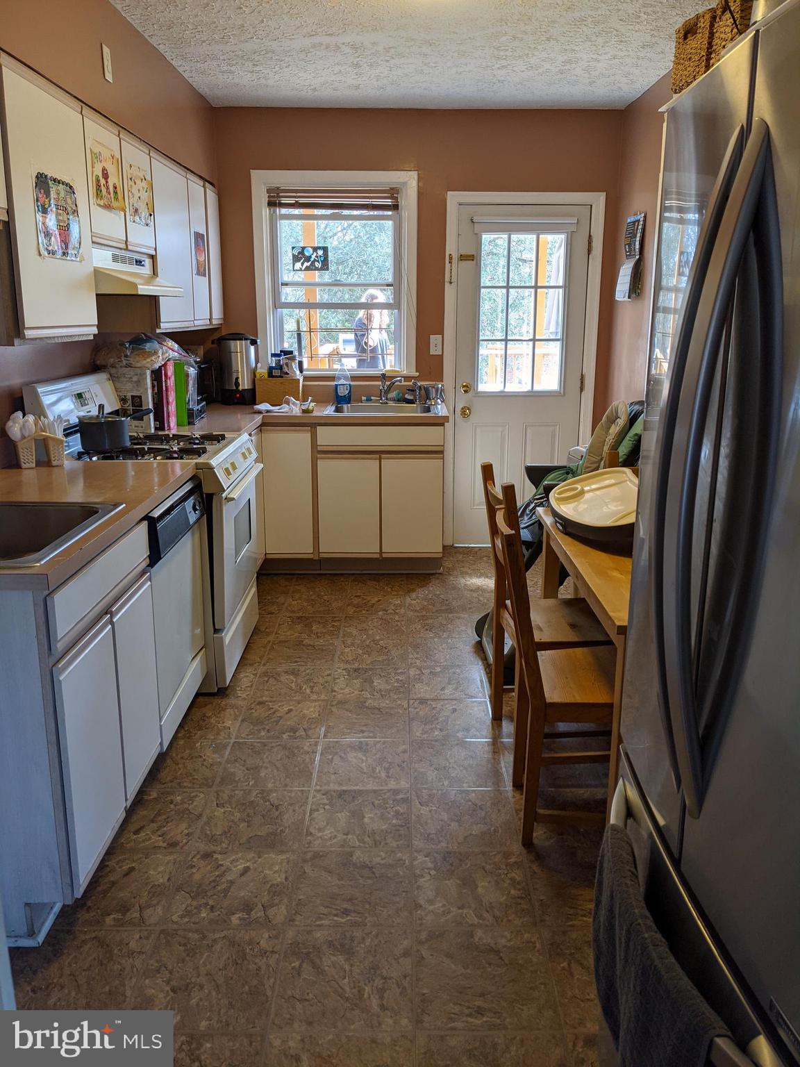 3821 Labyrinth Road Baltimore, MD 21215 - Photo 8 of 16
