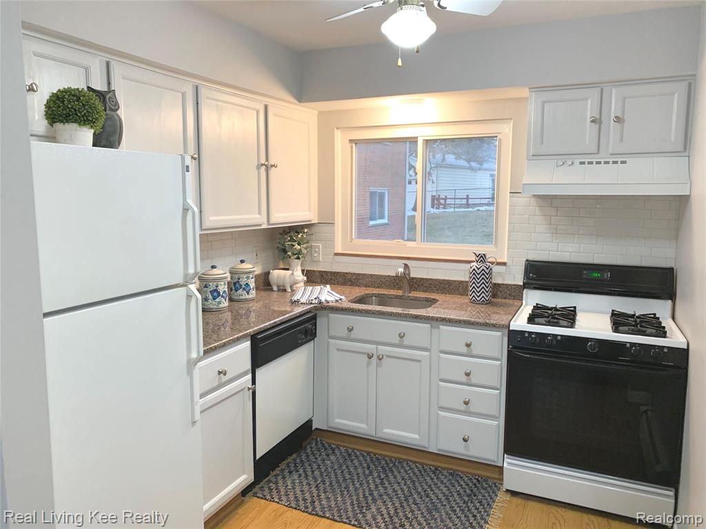 495 Miller Avenue, Unit 104 Rochester, MI 48307 - Photo 6 of 17