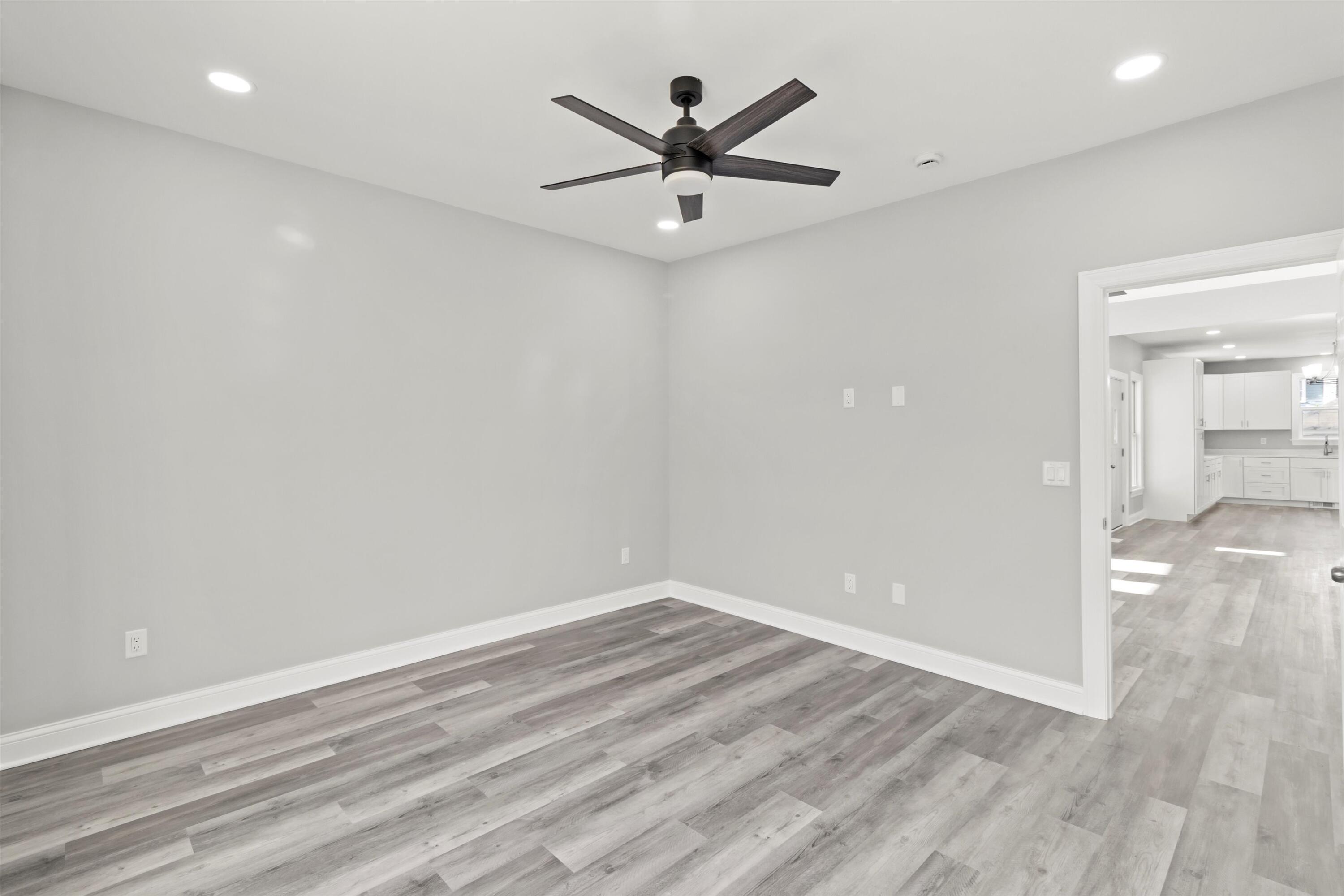 144 Seymour Street Sharon, WI 53585 - Photo 20 of 48 25-IMG_6893