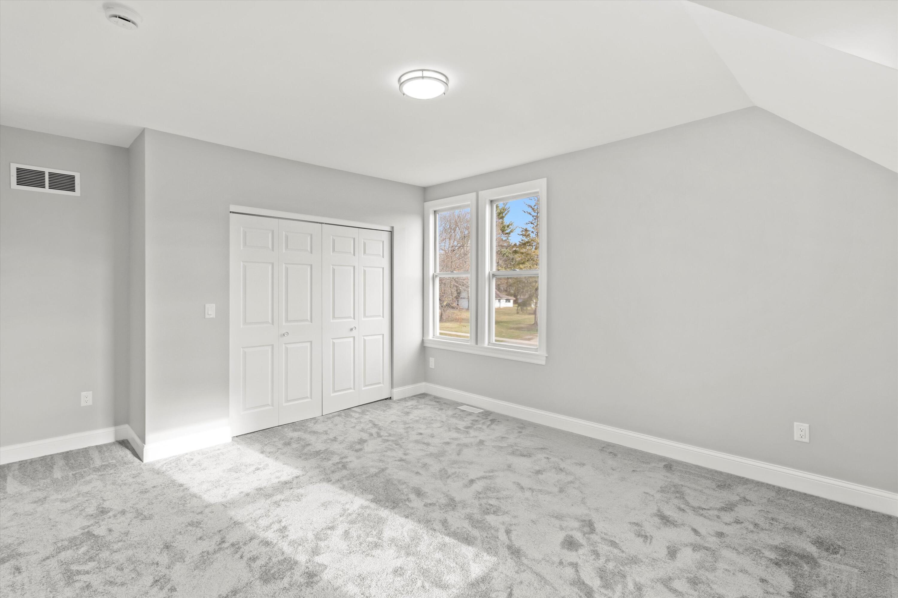 144 Seymour Street Sharon, WI 53585 - Photo 31 of 48 36-IMG_6948