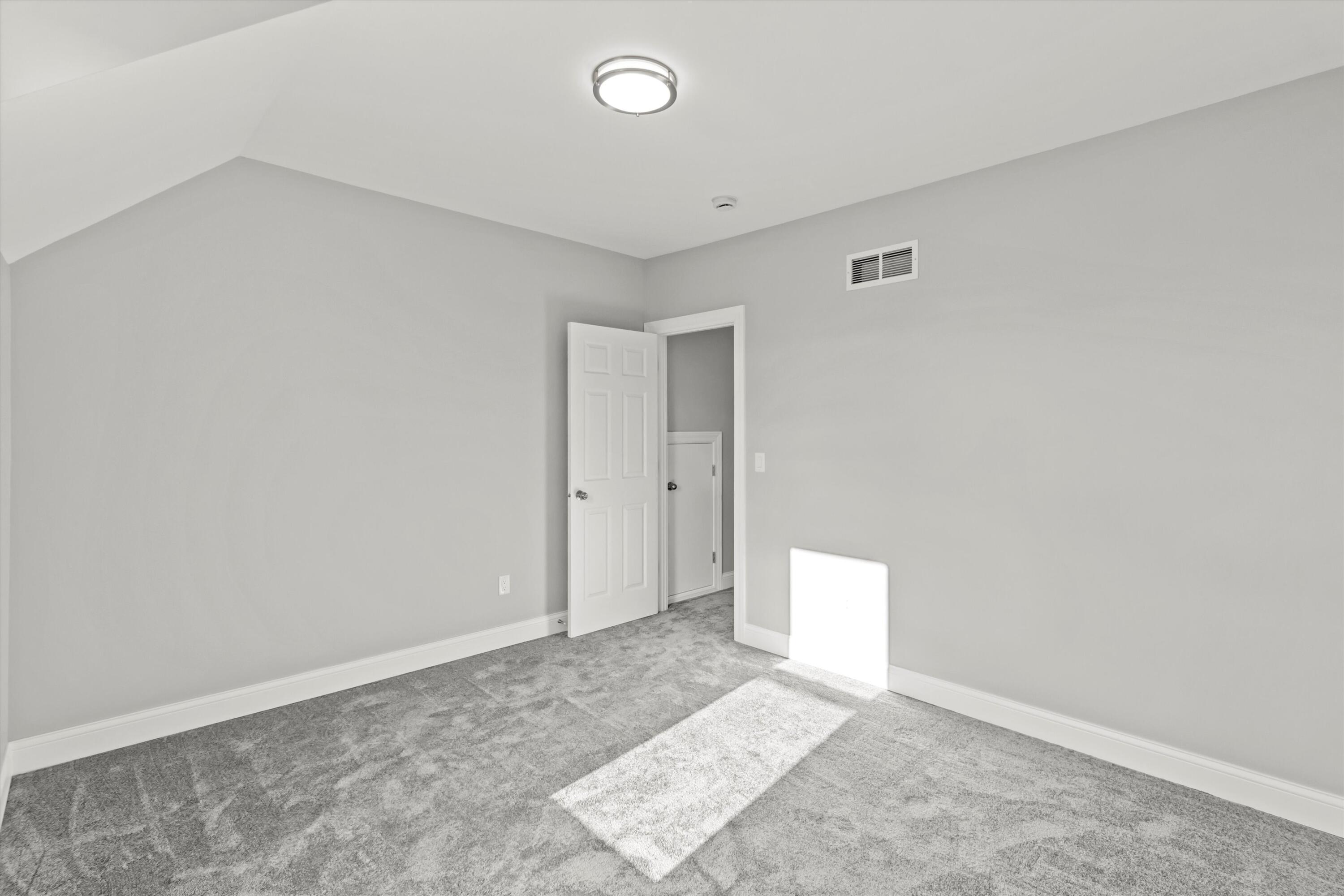 144 Seymour Street Sharon, WI 53585 - Photo 36 of 48 41-IMG_6973