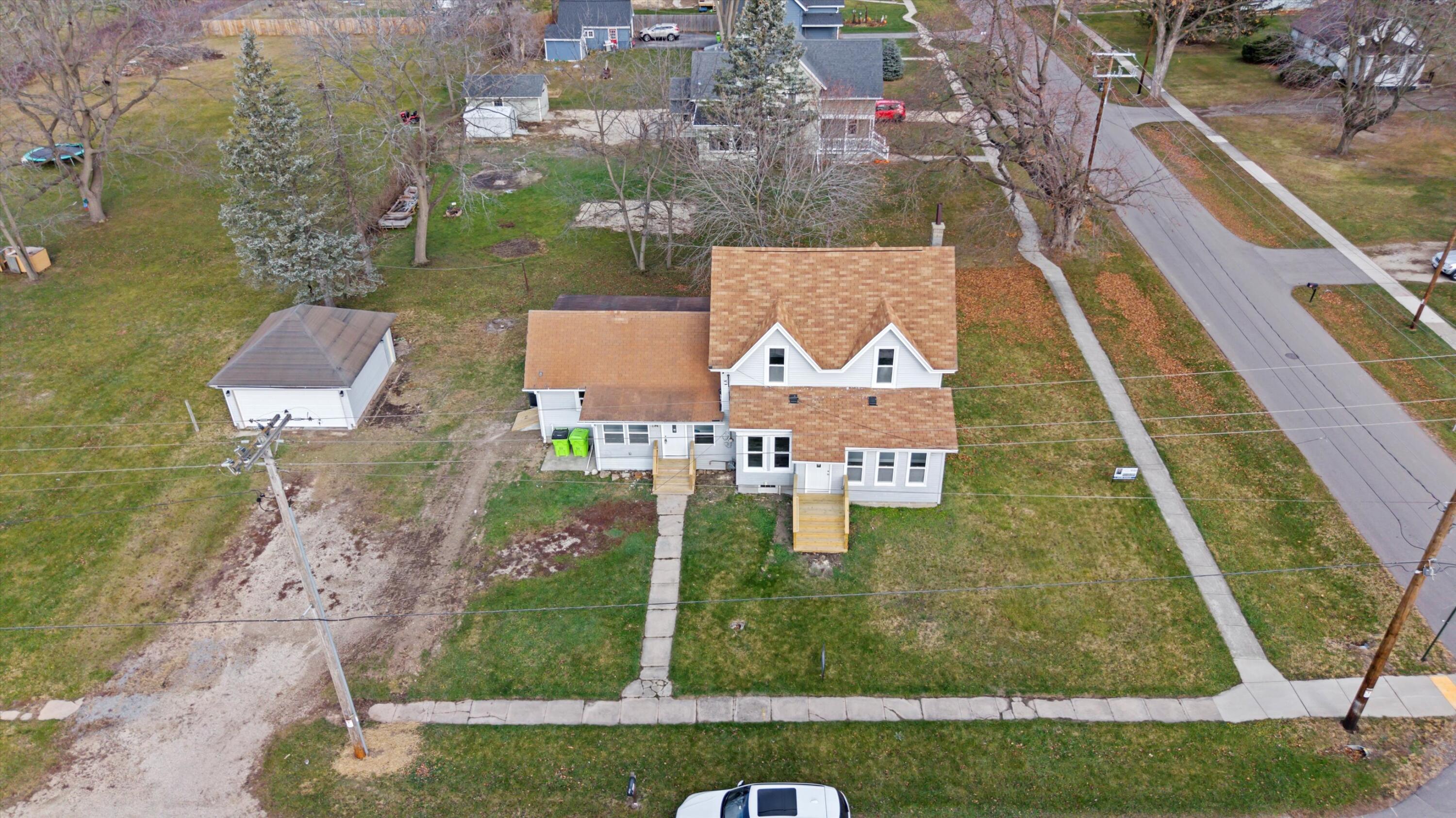 144 Seymour Street Sharon, WI 53585 - Photo 41 of 48 02-DJI_20251127101636_0003_D