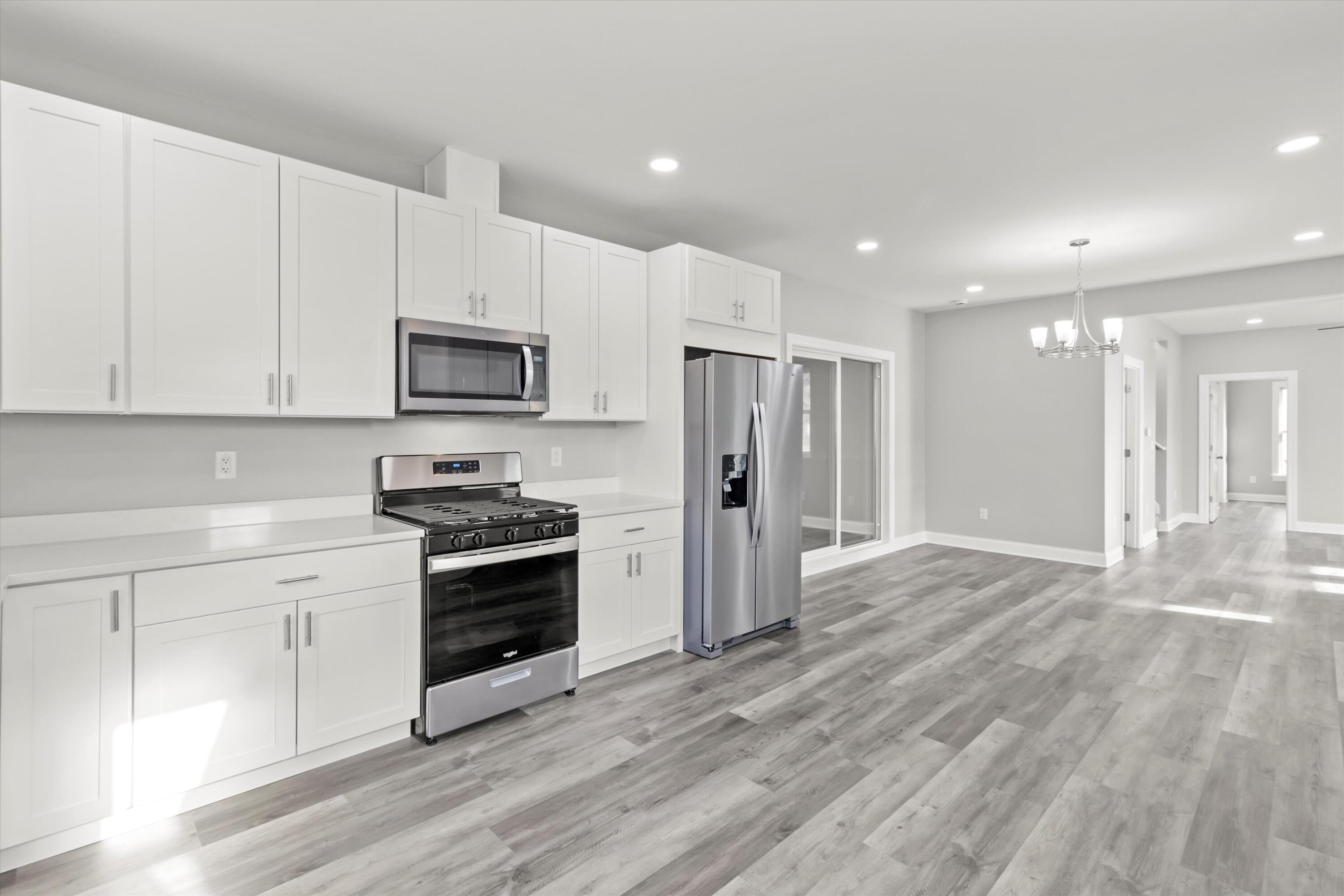 144 Seymour Street Sharon, WI 53585 - Photo 5 of 48 18-IMG_6858