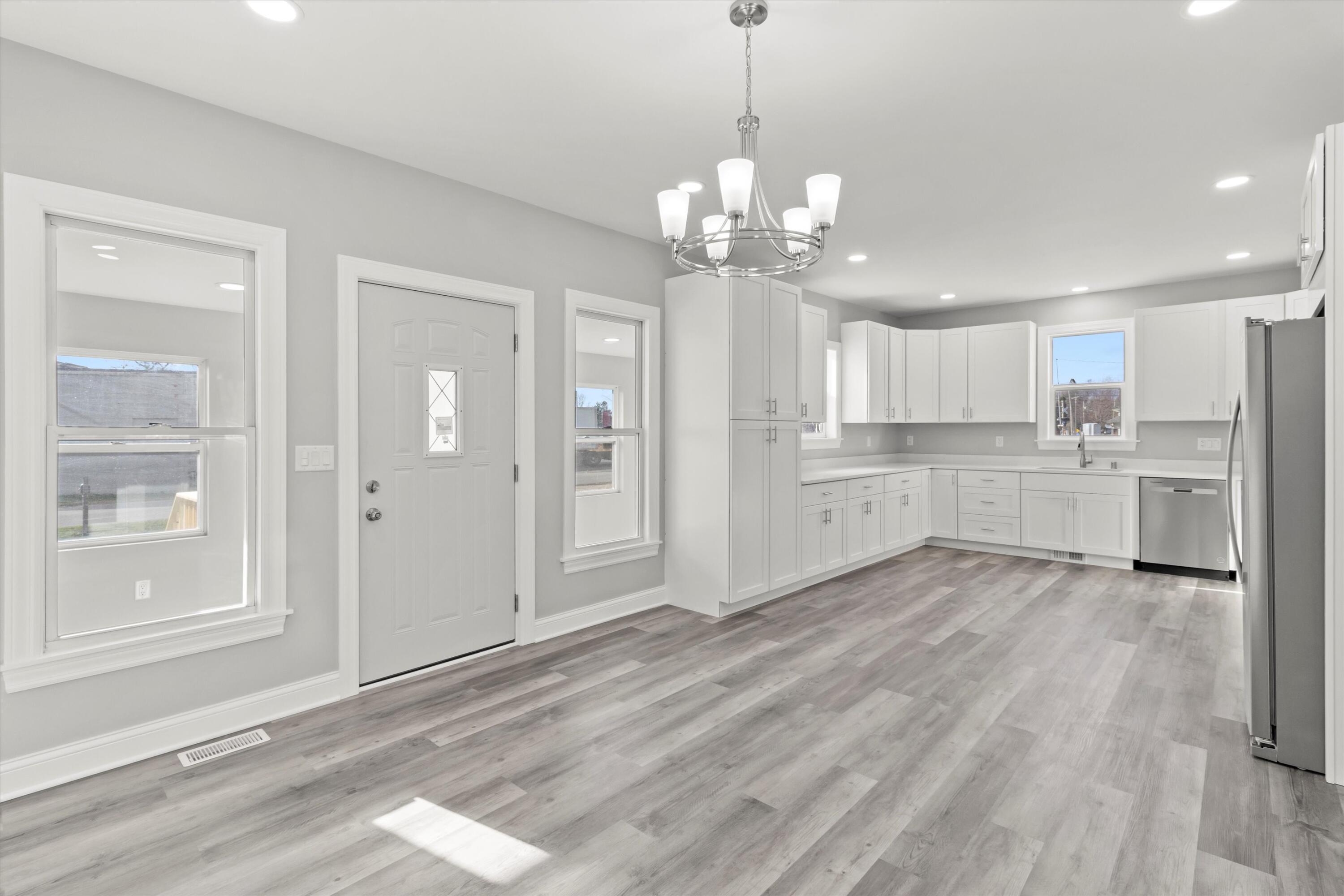 144 Seymour Street Sharon, WI 53585 - Photo 7 of 48 14-IMG_6838