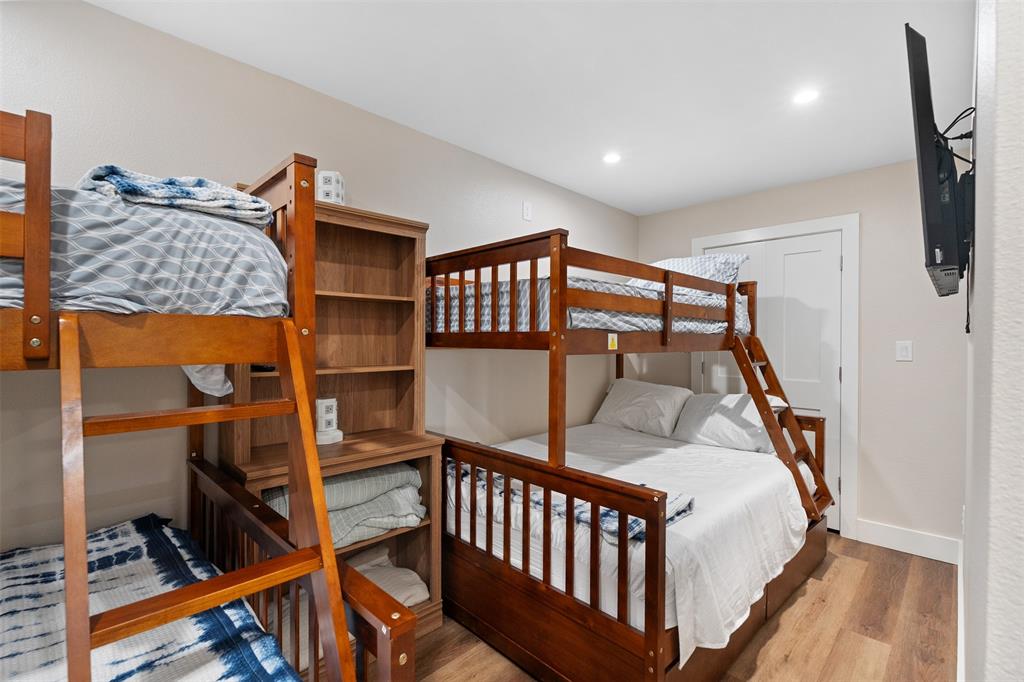 2129 Hcr 3322 Loop Hubbard, TX 76648 - Photo 23 of 38 Upstairs bunkroom