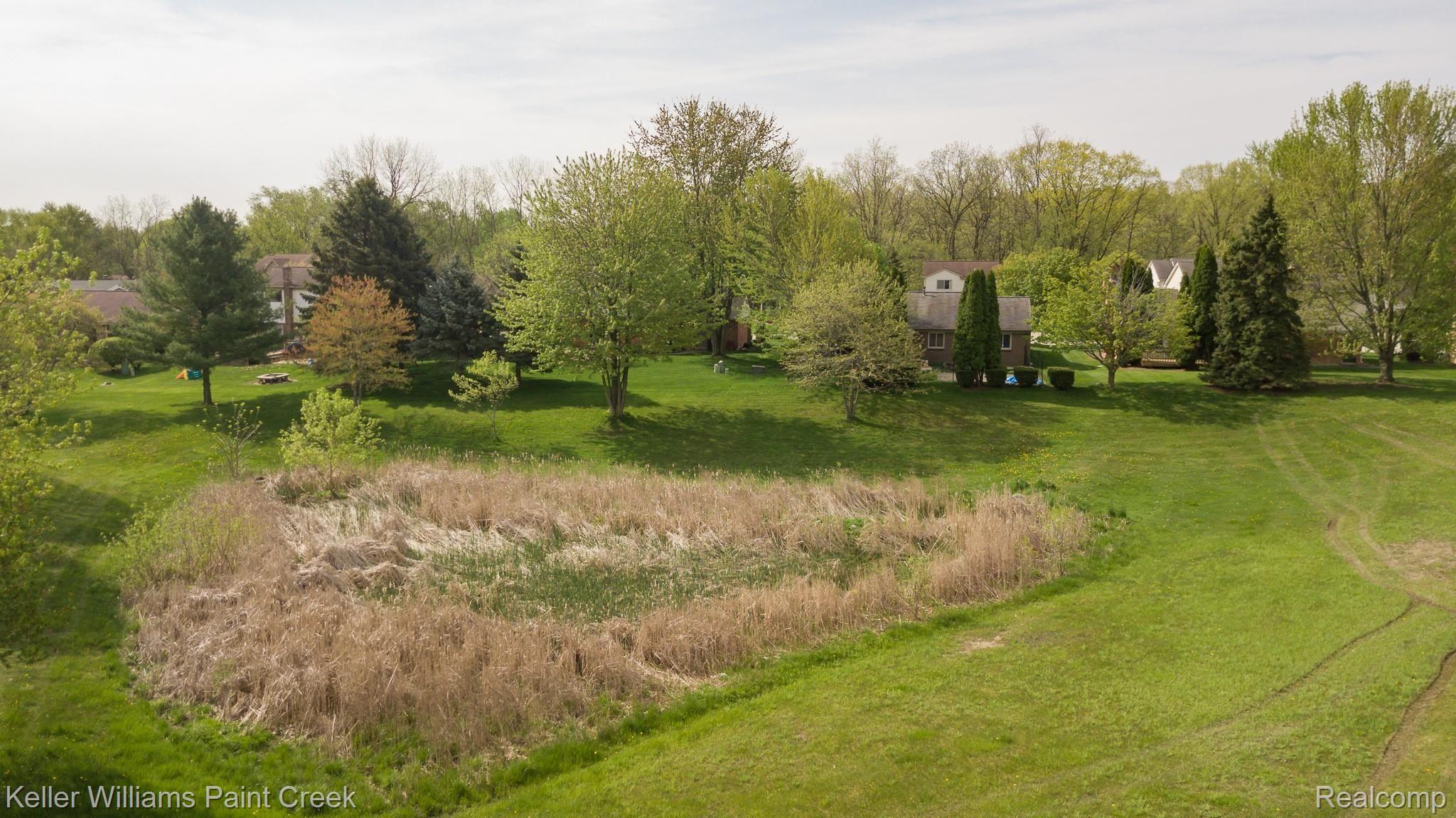 518 Kentucky Drive Rochester, MI 48307 - Photo 40 of 42 Another view from the air...