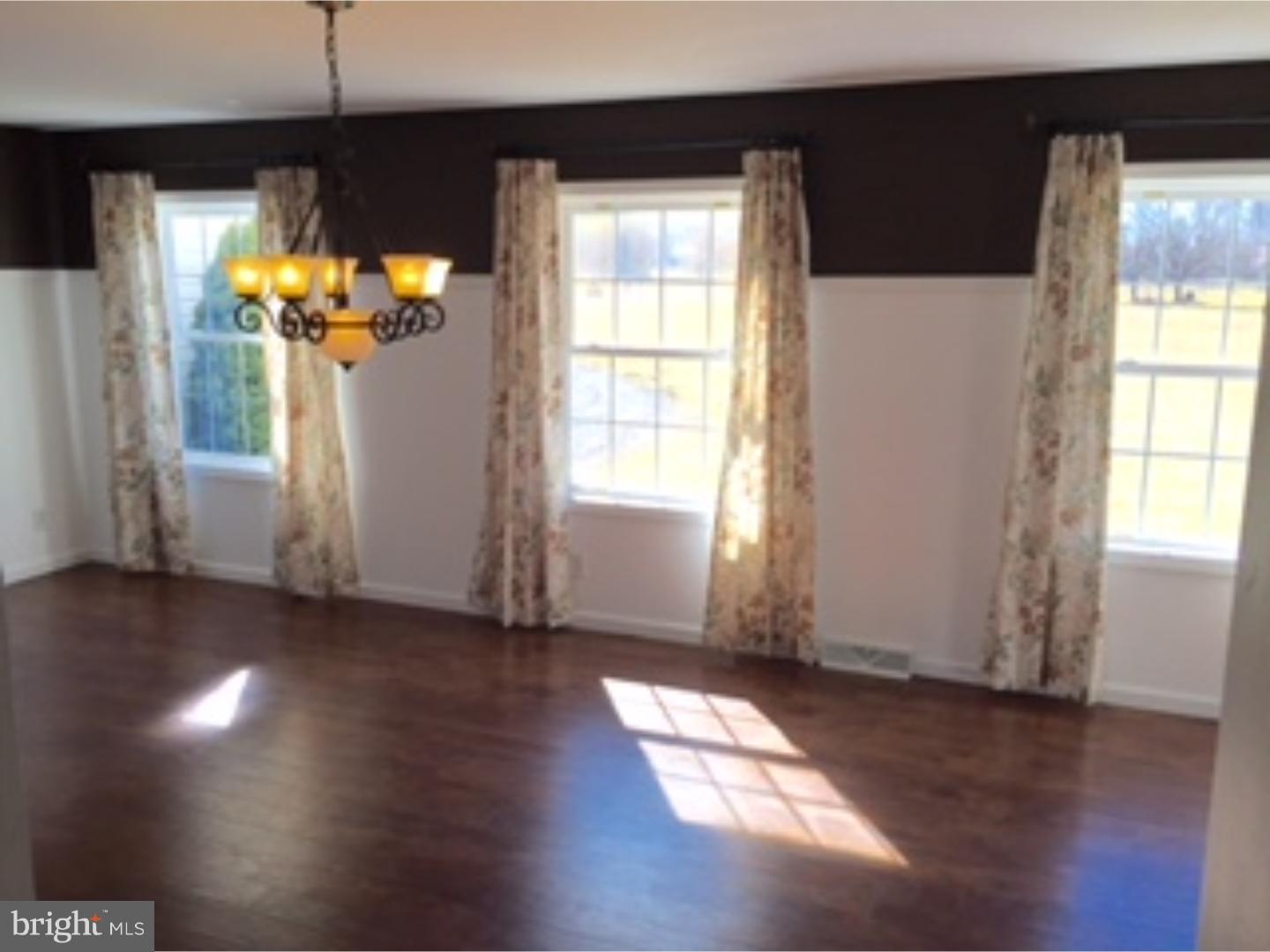 905 Elephant Road Perkasie, PA 18944 - Photo 7 of 25 Dining Room