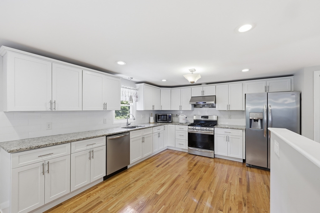 86 Scarsdale Road Springfield, MA 01129 - Photo 2 of 40