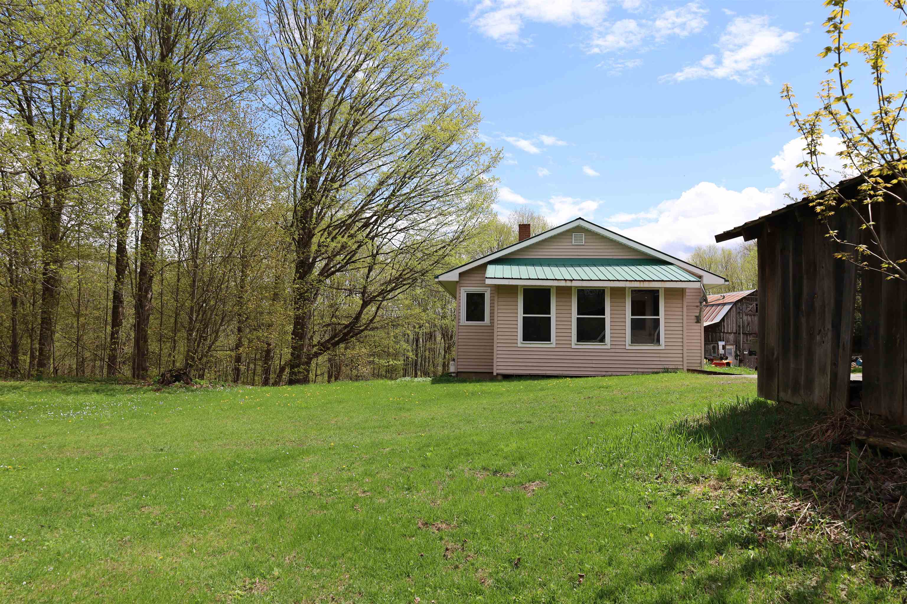 322 Coffin Road St. Johnsbury, VT 05819 - Photo 29 of 42 Gallery Image 29