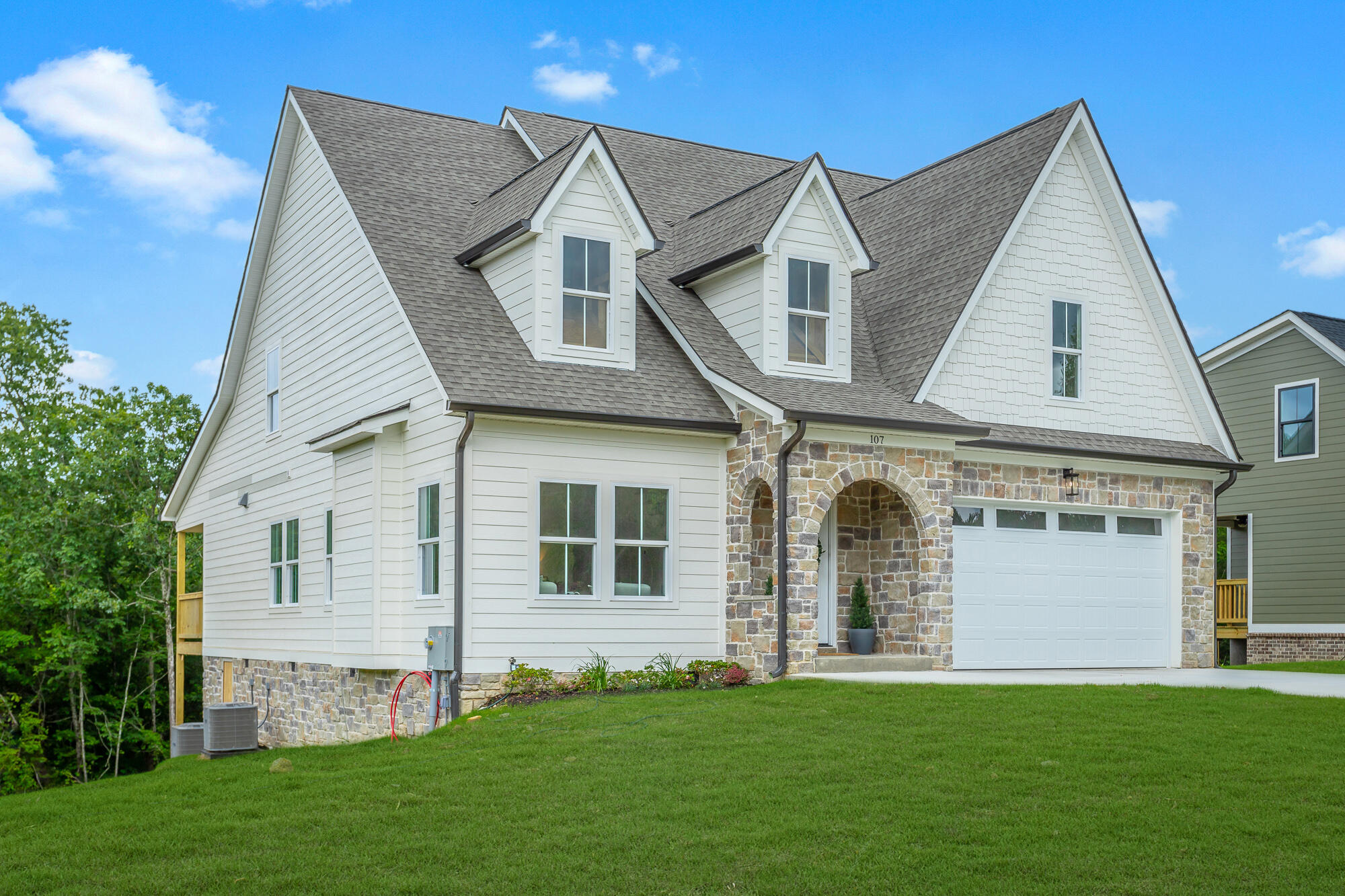 20 Wallaby Way Harrison, TN 37341 - Photo 1 of 32 107 Cascade Drive HD-10 copy