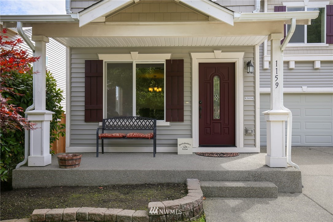 1159 Swan Loop DuPont, WA 98327 - Photo 2 of 25 Gallery Image 2