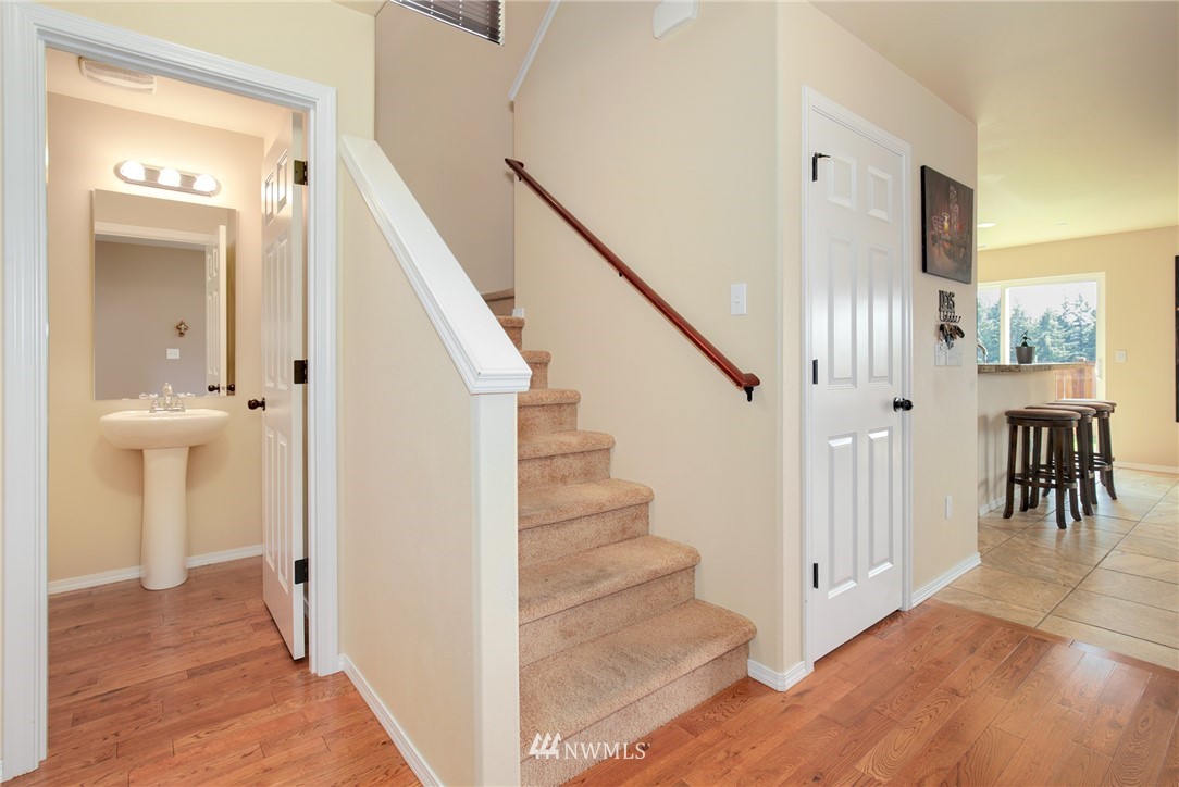1159 Swan Loop DuPont, WA 98327 - Photo 12 of 25 Gallery Image 12