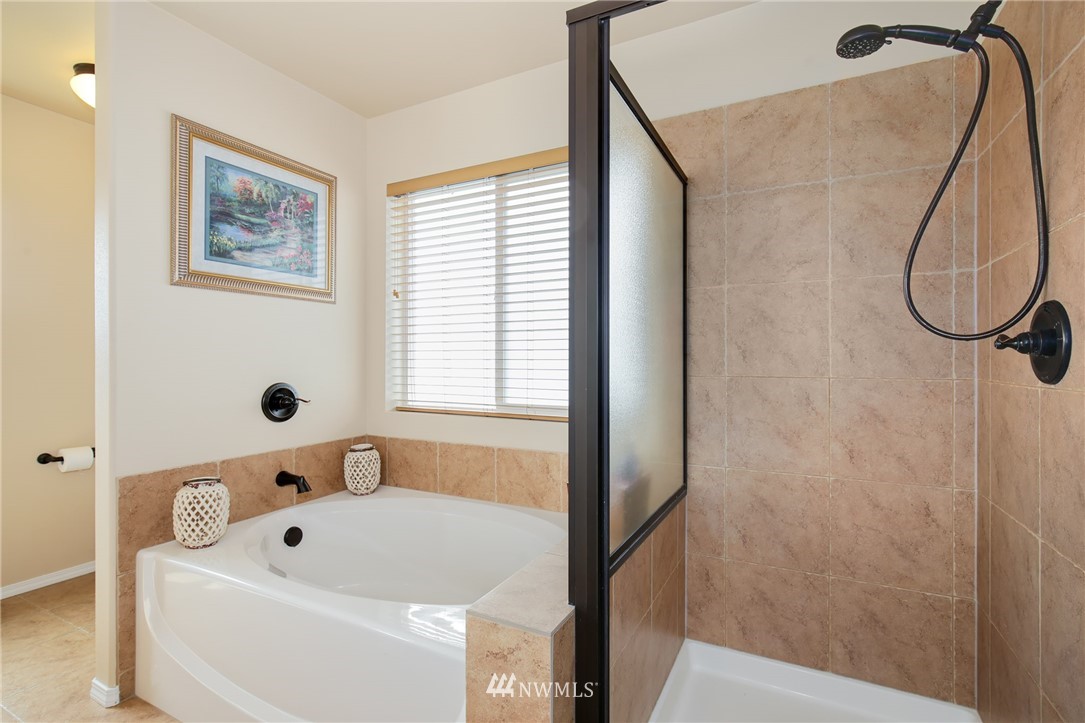 1159 Swan Loop DuPont, WA 98327 - Photo 18 of 25 Gallery Image 18
