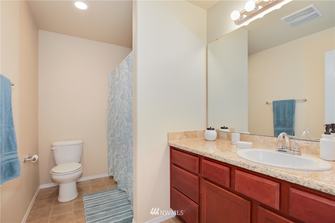 1159 Swan Loop DuPont, WA 98327 - Photo 23 of 25 Gallery Image 23