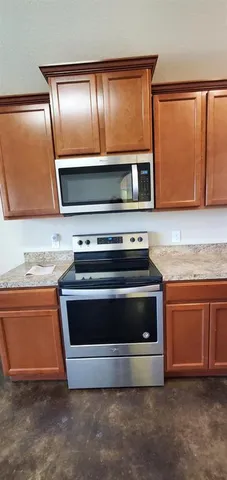 $1,795 | 7205 Mistletoe Trail, Granbury, TX 76048