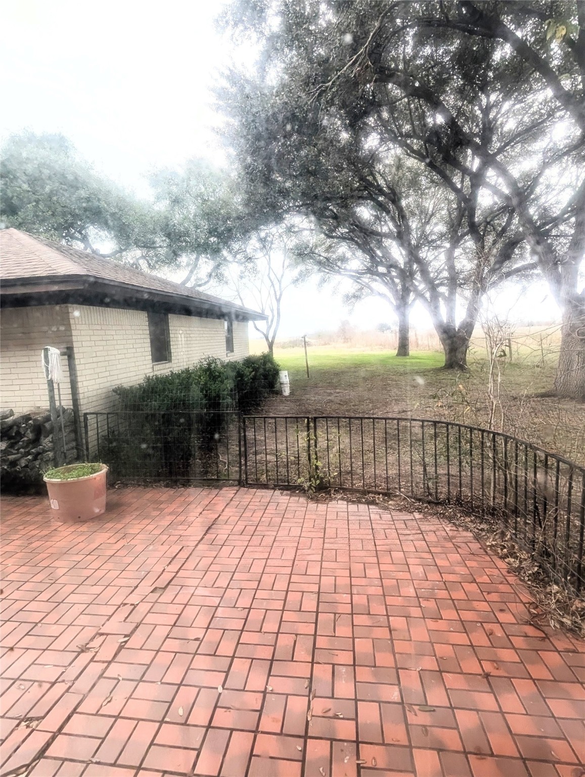 4779 Mixville Road Sealy, TX 77474 - Photo 27 of 37 a view of a backyard