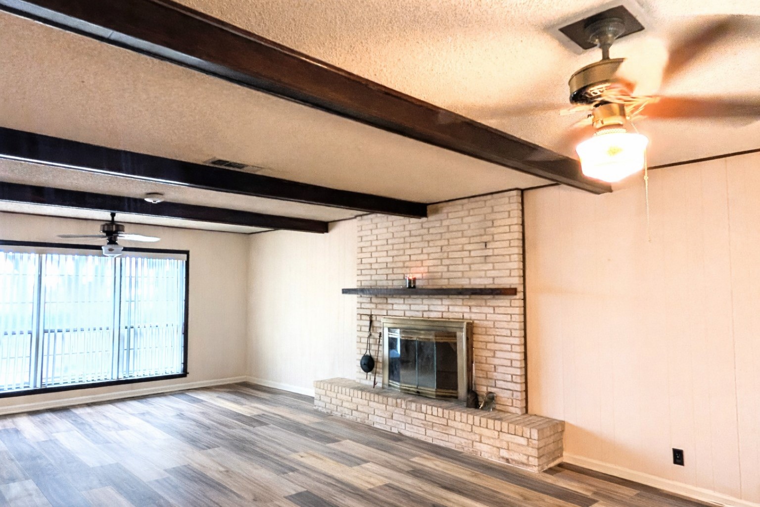 4779 Mixville Road Sealy, TX 77474 - Photo 5 of 47 Updated Living room floors Illustration