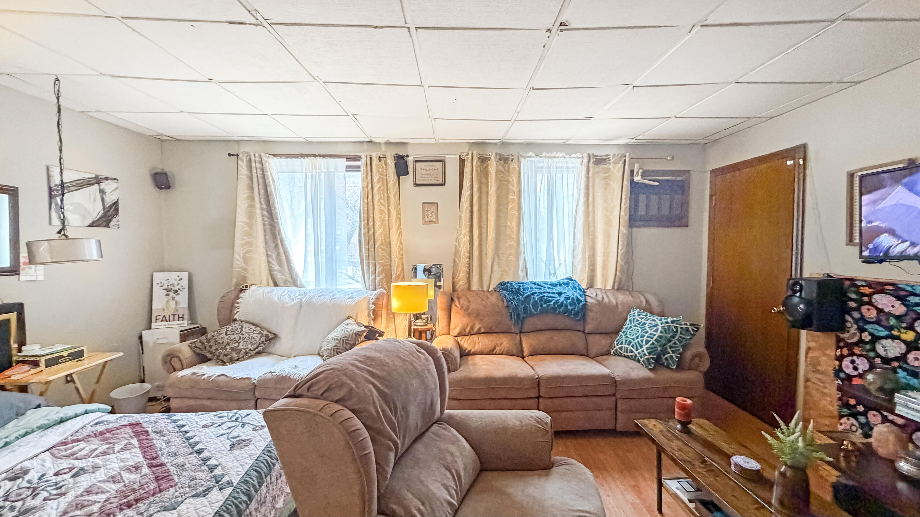 160 State Street Presque Isle, ME 04769 - Photo 18 of 35 Unit 2 Living Room