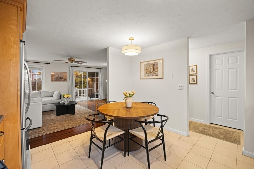 2697 Cranberry Highway, Unit 28 Wareham, MA 02571 - Photo 14 of 37 a dining room with furniture and window