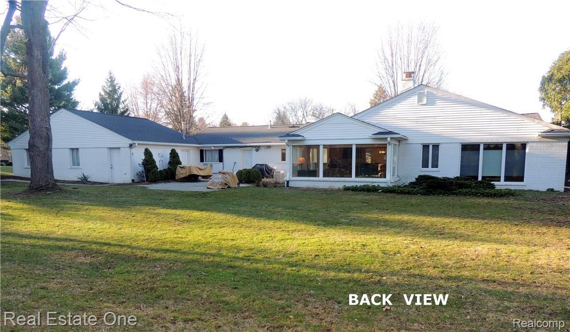 2301 Kingsford Road Rochester, MI 48309 - Photo 16 of 16 DSCN6388.JPG--BACK VIEW