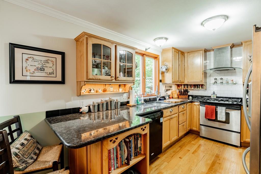 114 Birnie Road Longmeadow, MA 01106 - Photo 16 of 24 Gallery Image 16