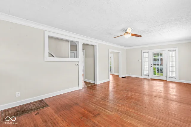 $1,750 | 4248 Carrollton Avenue, Indianapolis, IN 46205