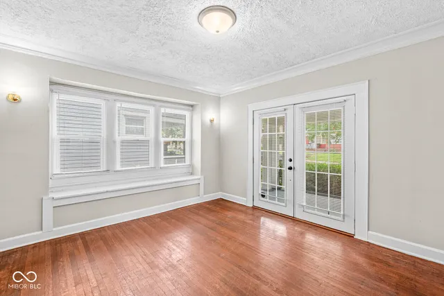 $1,750 | 4248 Carrollton Avenue, Indianapolis, IN 46205