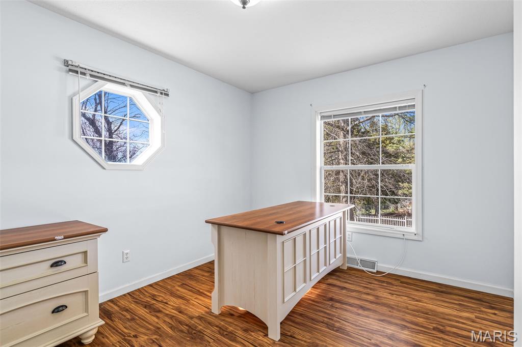 1045 Airport Road Festus, MO 63028 - Photo 39 of 57